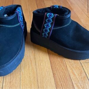 UGG MINI BRAID PLATFORM
